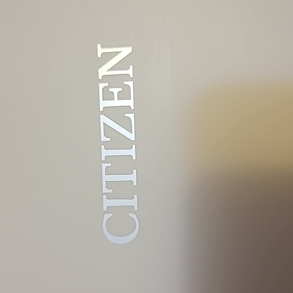 Brand new ladies Citizen watch - Picture 4 of 5